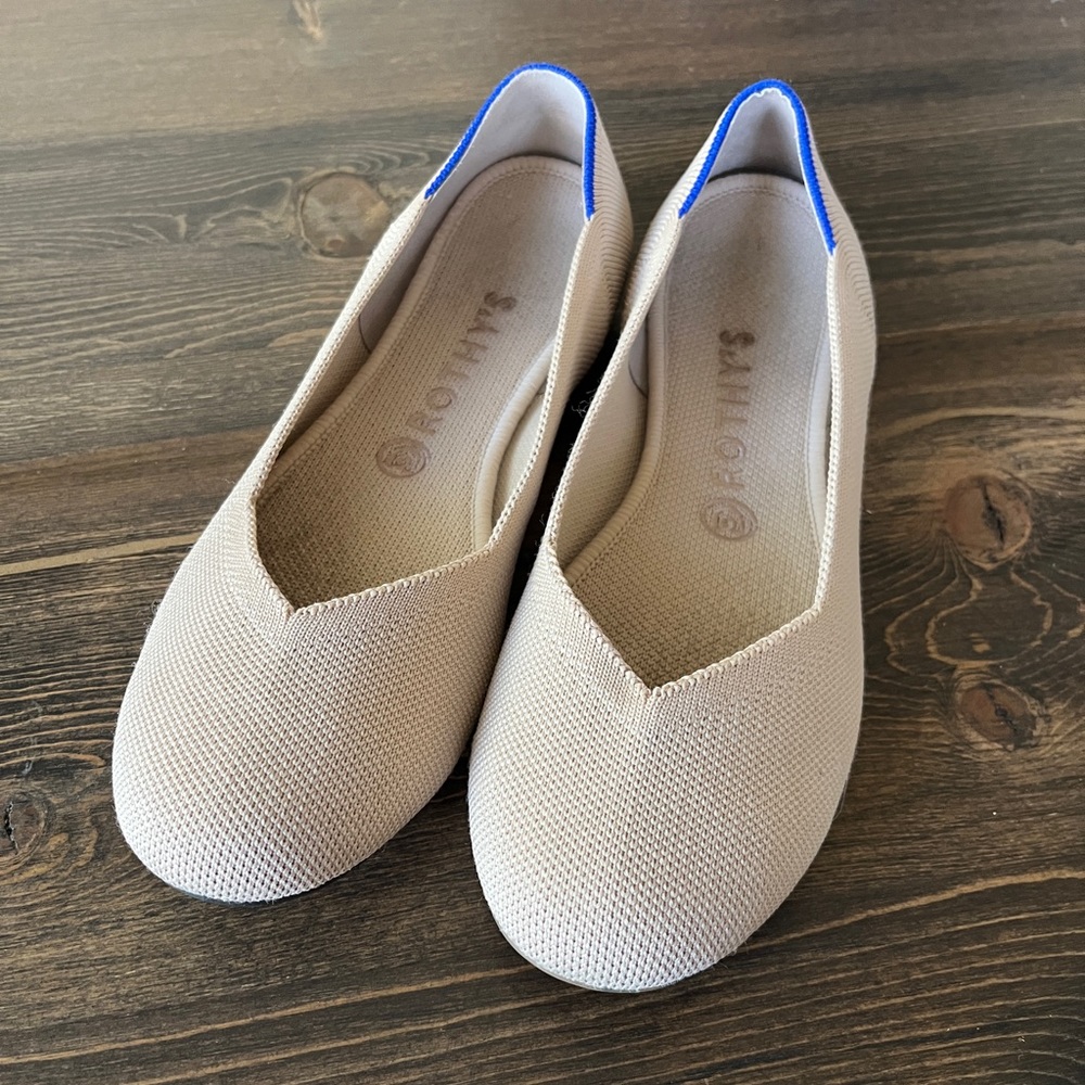 Rothy’s round toe flats - Ecru